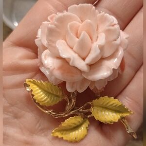 Darling Vintage Light Pink 🩷 Rose Brooch/ Pin / Lapel